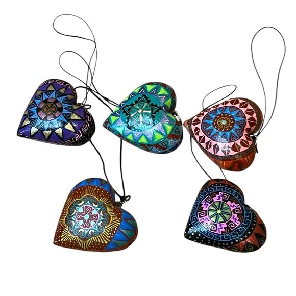 Set of 5 Handmade Alebrije Hearts Wood Mini Hanging Ornaments 1.5” - Picture 7 of 12